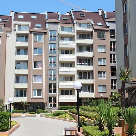 Vip Perla, Burgas